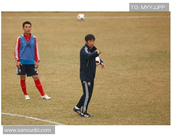 足球女记者与国足同宿之夜引发热议背后的故事与真相揭秘